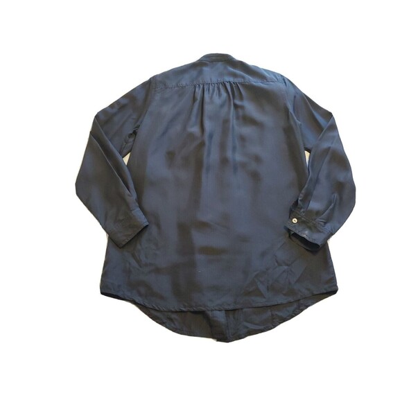 Womens Silk Blouse Sz M Lighweight Button Close Long Sleeve Chest Pocket DG2 - Picture 2 of 11